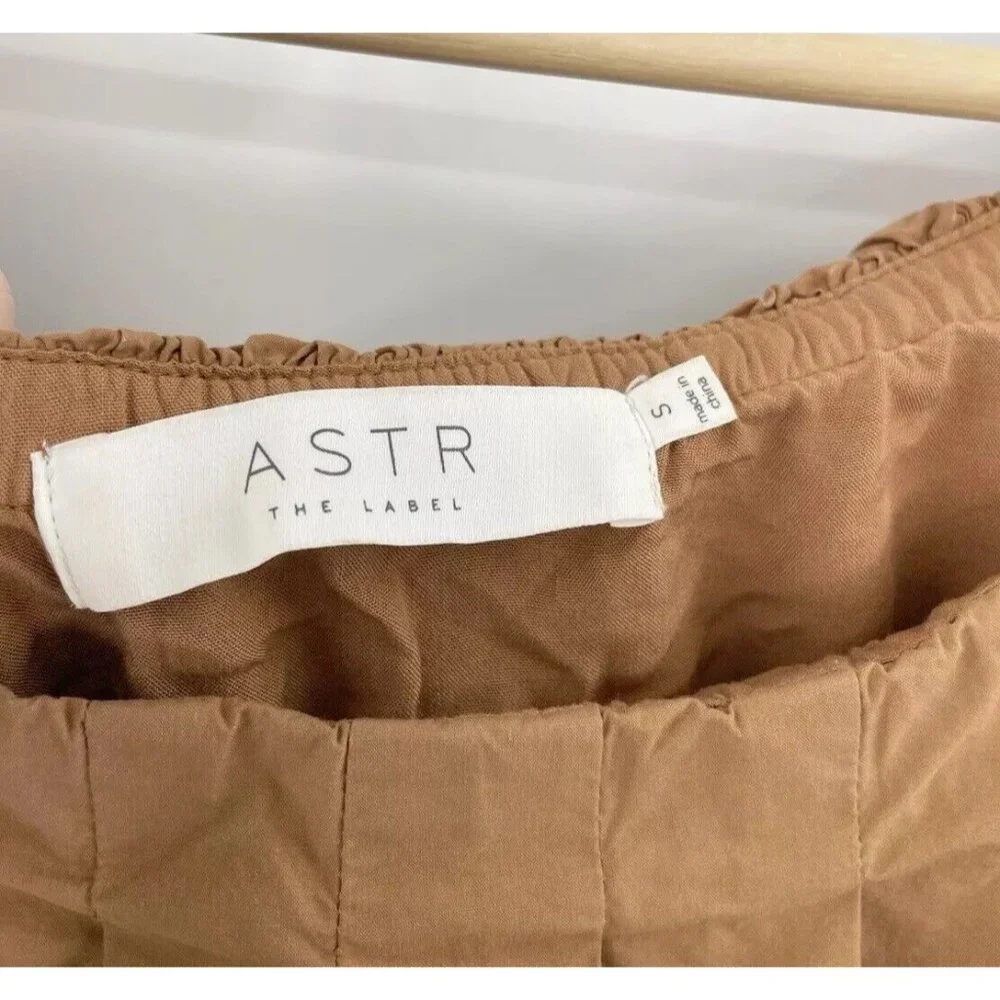 Astr The Label Women's Puff Sleeve Tan Off The Shoulder Top, Small, Boho Peasant